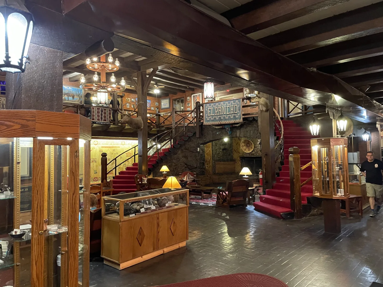 Gallup  - Historic El Rancho Hotel