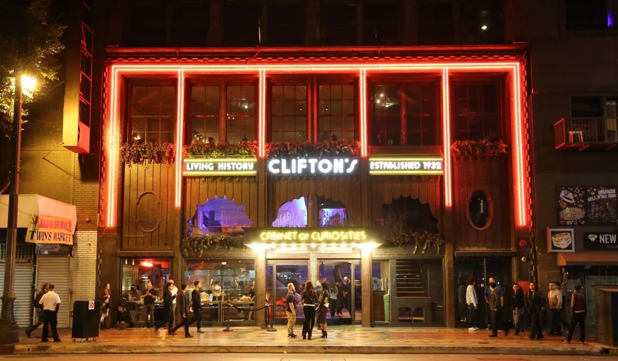 Los Angeles - Clifton's Republic
