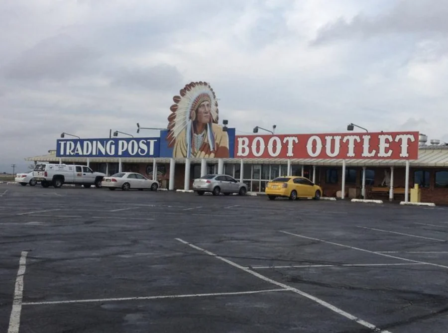 Clinton - Cherokee Trading Post