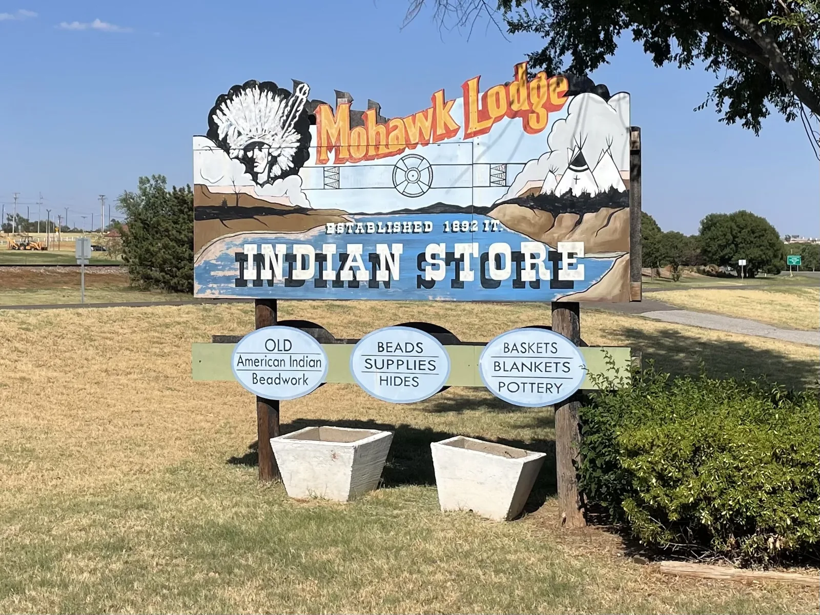 Clinton - Mohawk Lodge Indian Store