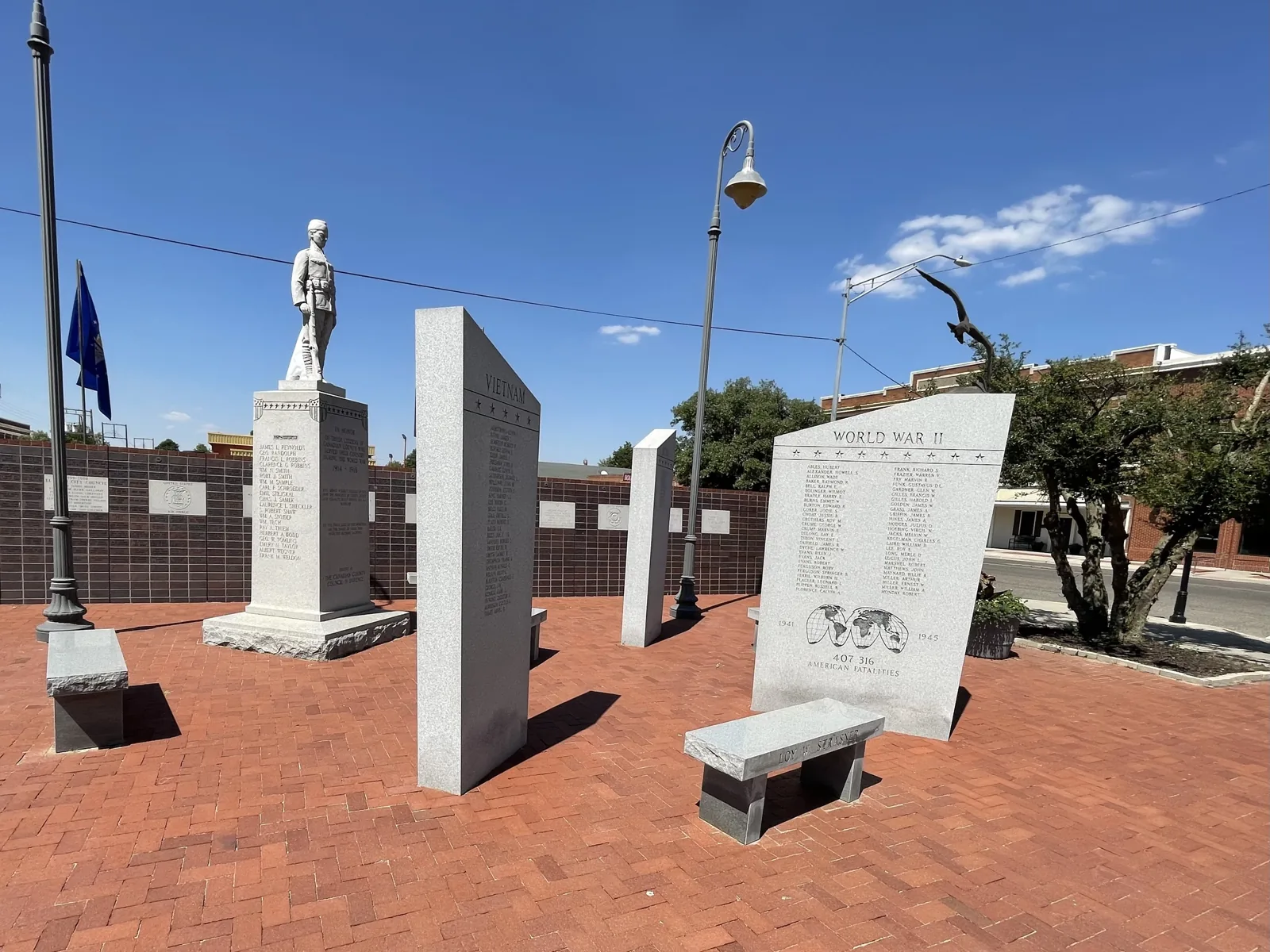 El Reno - Heroes Plaza Canadian County War Memorial