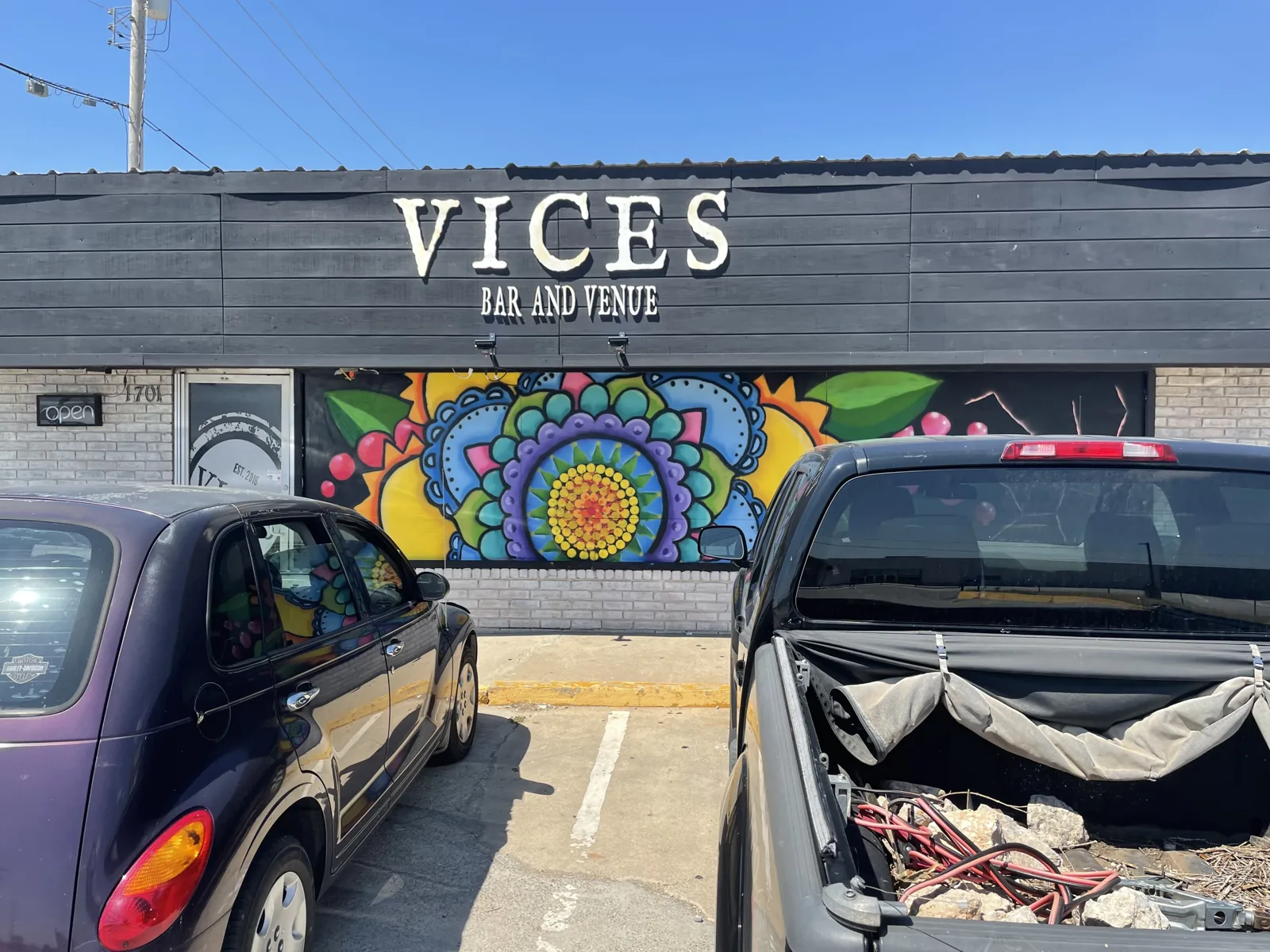 El Reno - Vices Bar and Venue