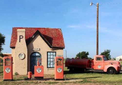 McLean - Phillips 66 on the Route
