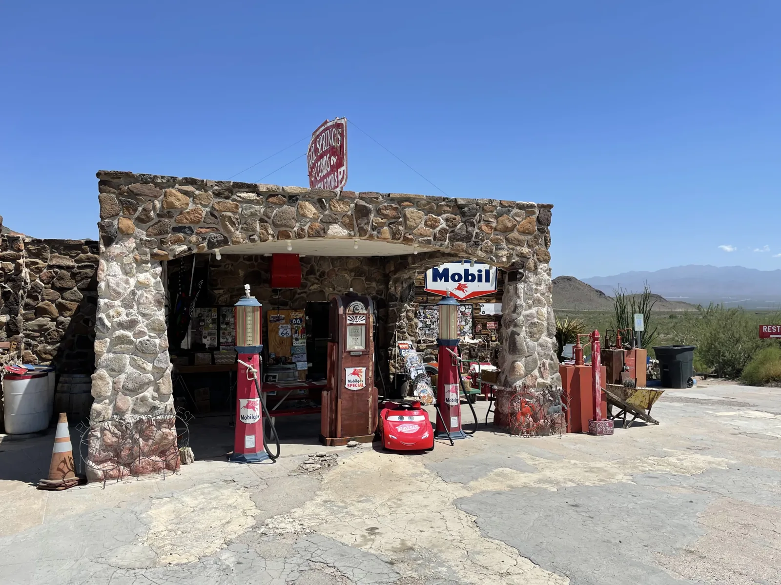 Golden Valley - Cool Springs Gas Station