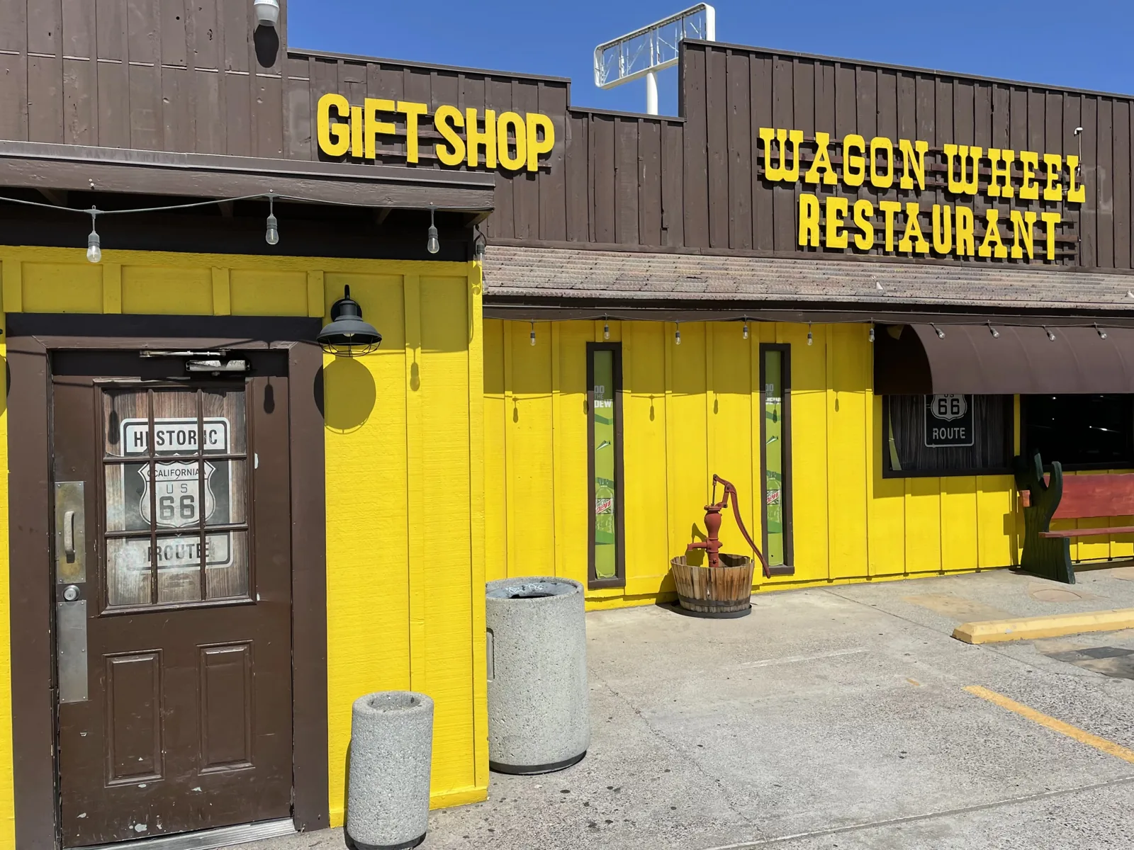 Needles - Wagonweel Restaurat e Gift Shop