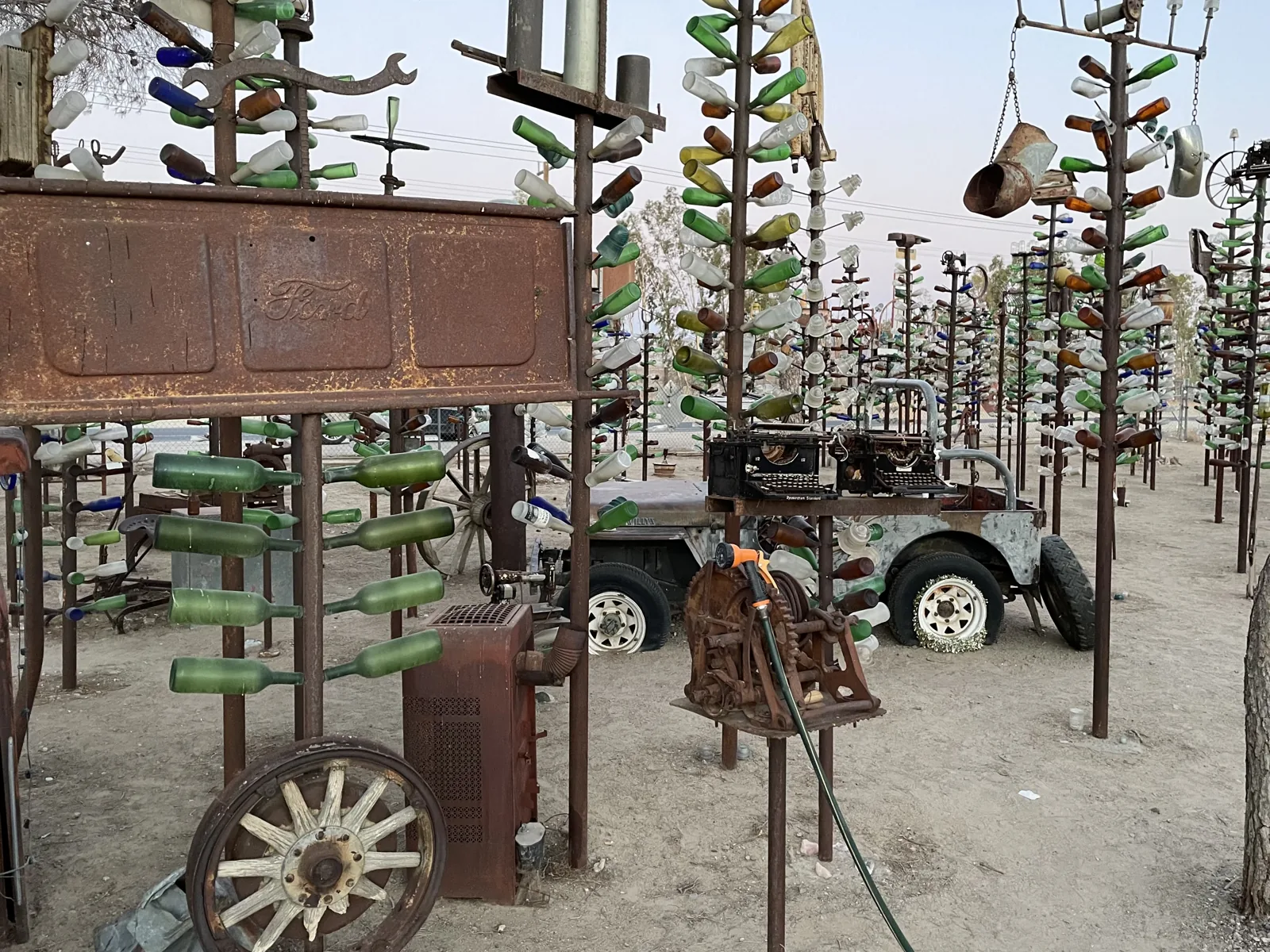Oro Grande - Elmer's Bottle Tree Ranch